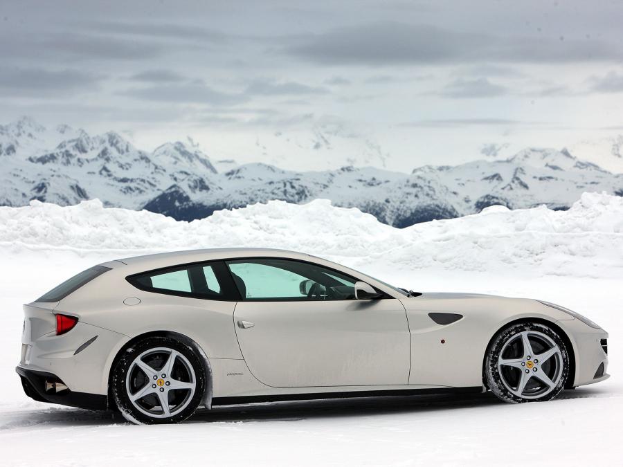  Ferrari FF 2011 года  (фото 189 из 195)